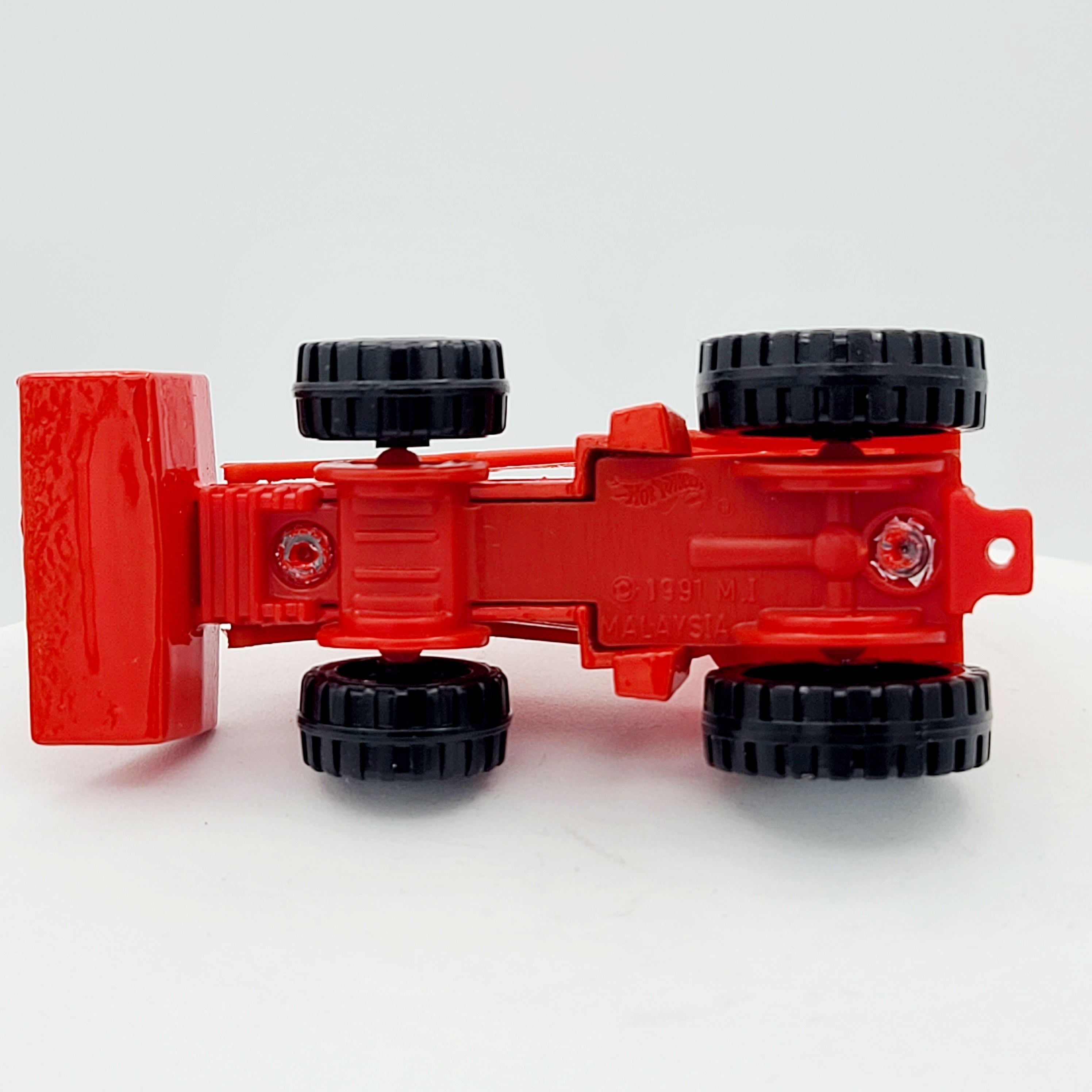 Hot Wheels Tractor Front Loader #145 (1993 HW Basic)